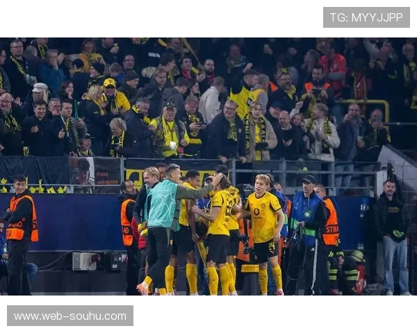 多特蒙德欧冠主场连场激战 球迷热情高涨 多特蒙德欧冠主场连场激战 球迷热情高涨