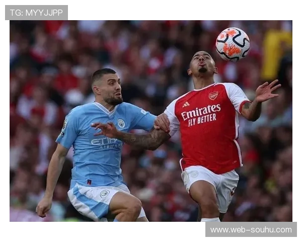 比赛瞬间：马丁内利突破造点，哈弗茨主罚一蹴而就